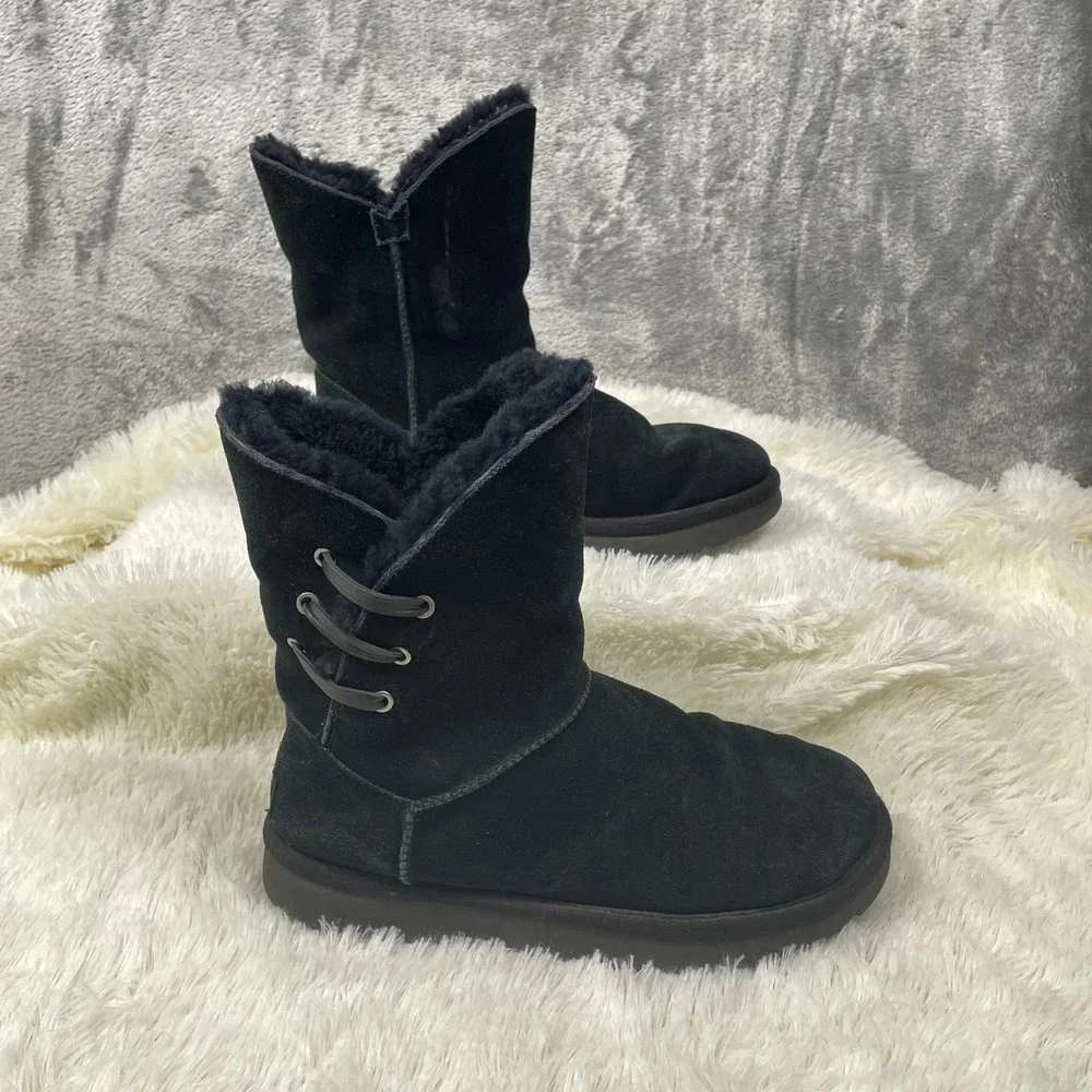 UGG 1018629 Boots Womens 8 Black Very Good Suede Shearling Split Shaft Lace Up